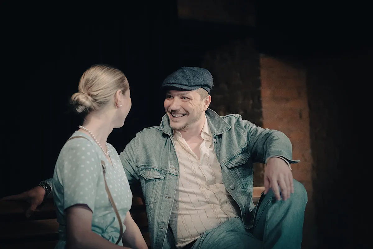 Дура ненормальная