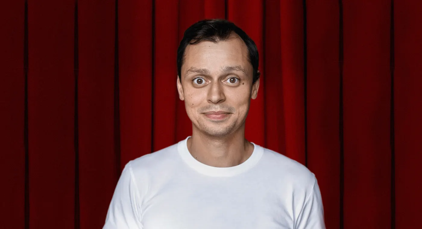 Виктор Комаров