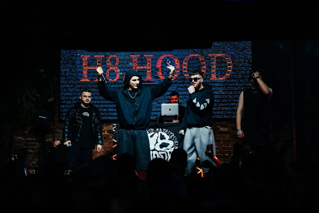 H8.Hood