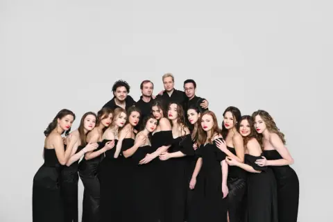 Nella Musica Orchestra. Атака Титанов