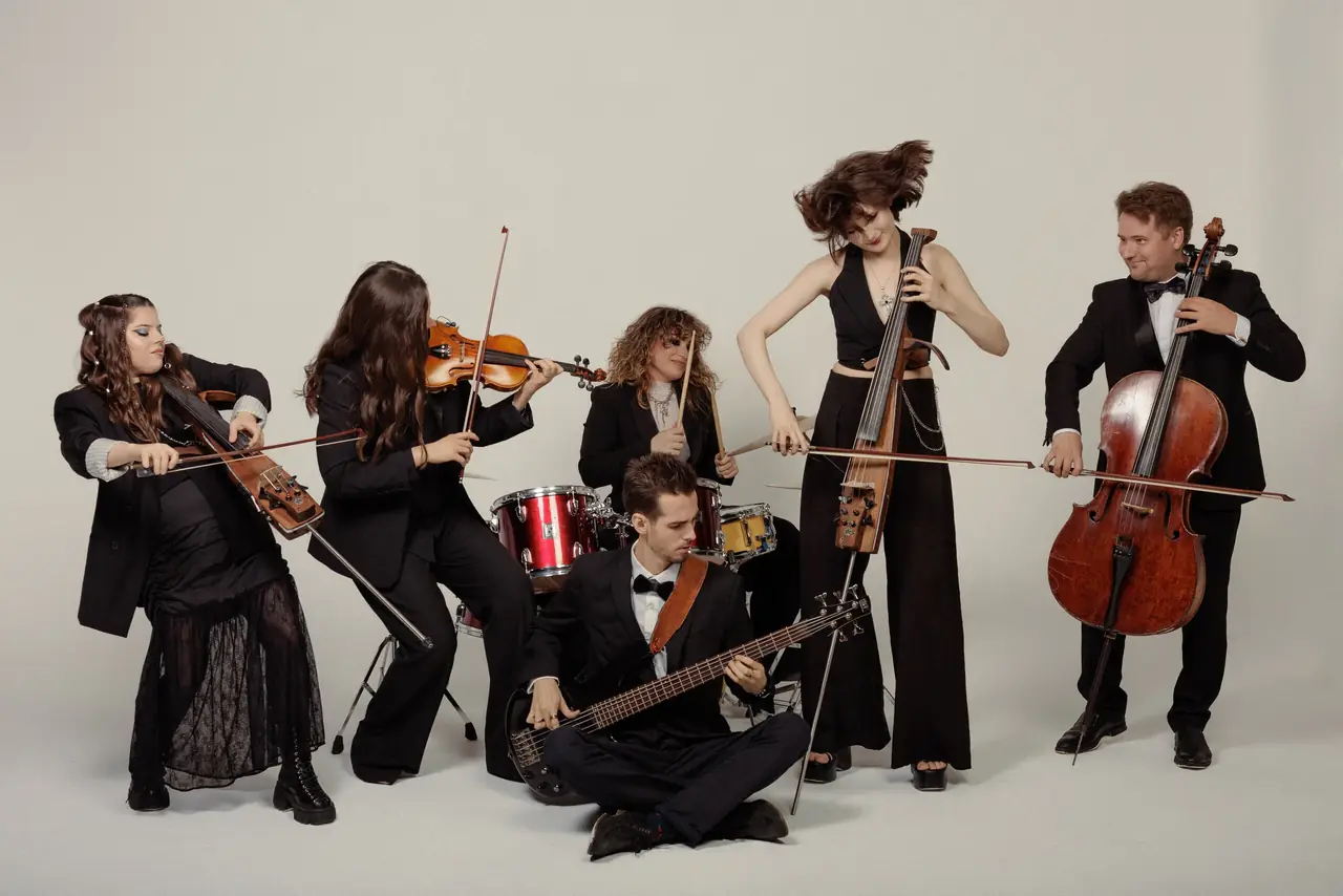 Magic Cellos Band. Шедевры Queen на виолончелях