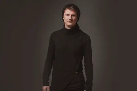 Антон Борисов