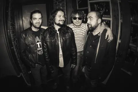 Brothers for Nothing. Dire Straits Tribute Show