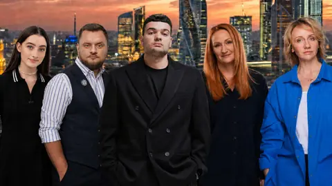 Звёзды стендапа на крыше